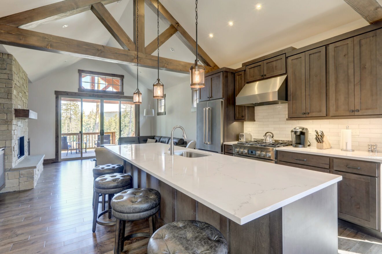 How to Measure Countertops for Kitchen or Bathroom